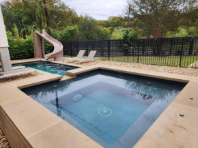 central contemporary w/ POOL and SPA